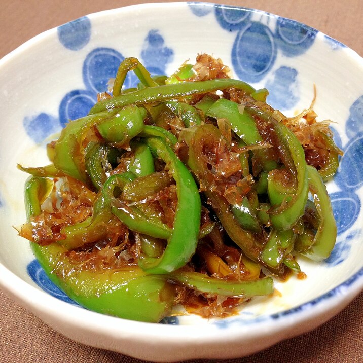 ご飯のお供に ピーマンの甘辛おかか炒め煮 レシピ 作り方 By うーころちゃん 楽天レシピ